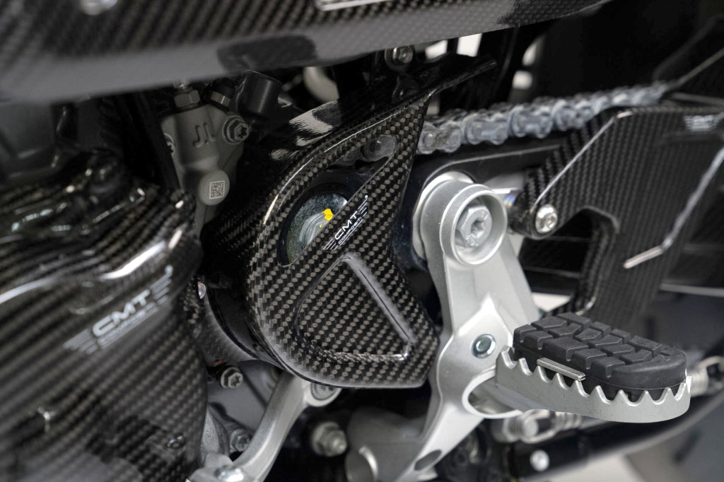 Protector Piñón CMT Compositi® Husqvarna 701 KTM 690 2026+