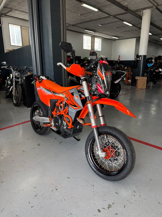 Pneus Enduro une Supermotard Husqvarna KTM GASGAS