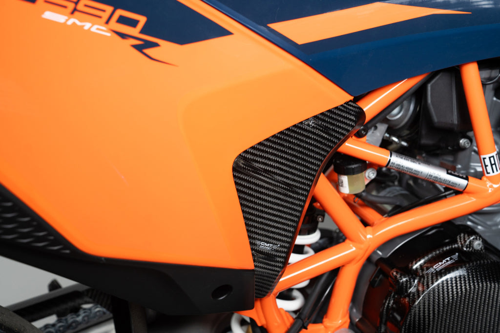 Protector Depósito CMT Compositi® KTM 690 2026+