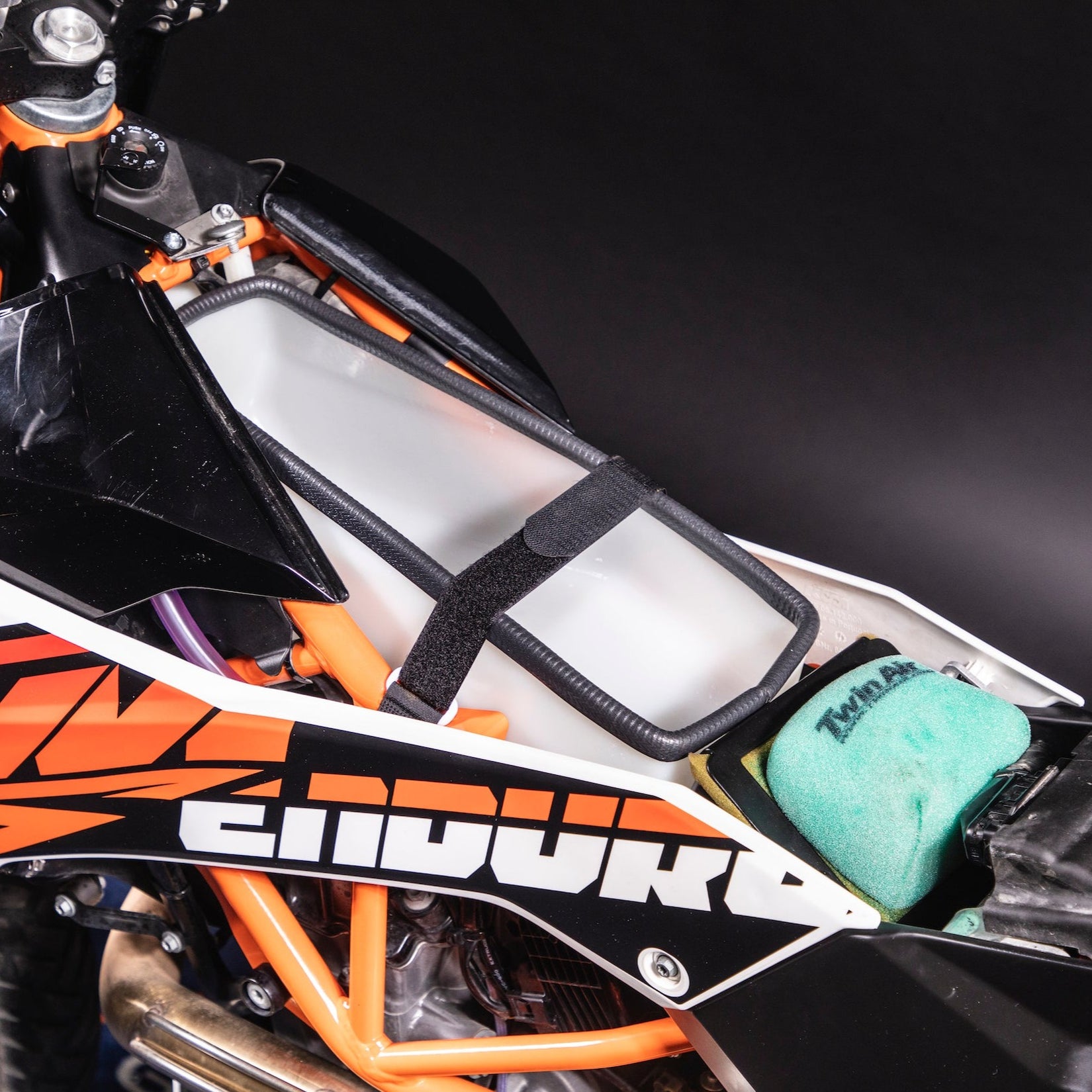 RADE-GARAGE® Kit Almacenamiento KTM 690 2008 - 2018— FuelDongle.es®