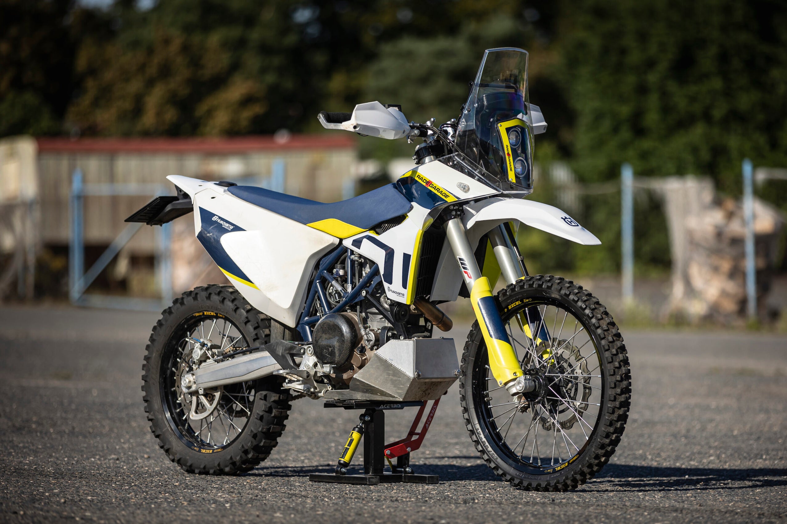 RADE-GARAGE® Kit Rally F5 HUSQVARNA 701 — FuelDongle.es®