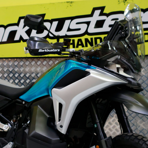 Paramanos BARKBUSTERS® CFMOTO 1000 MT-X BHG-149-BK