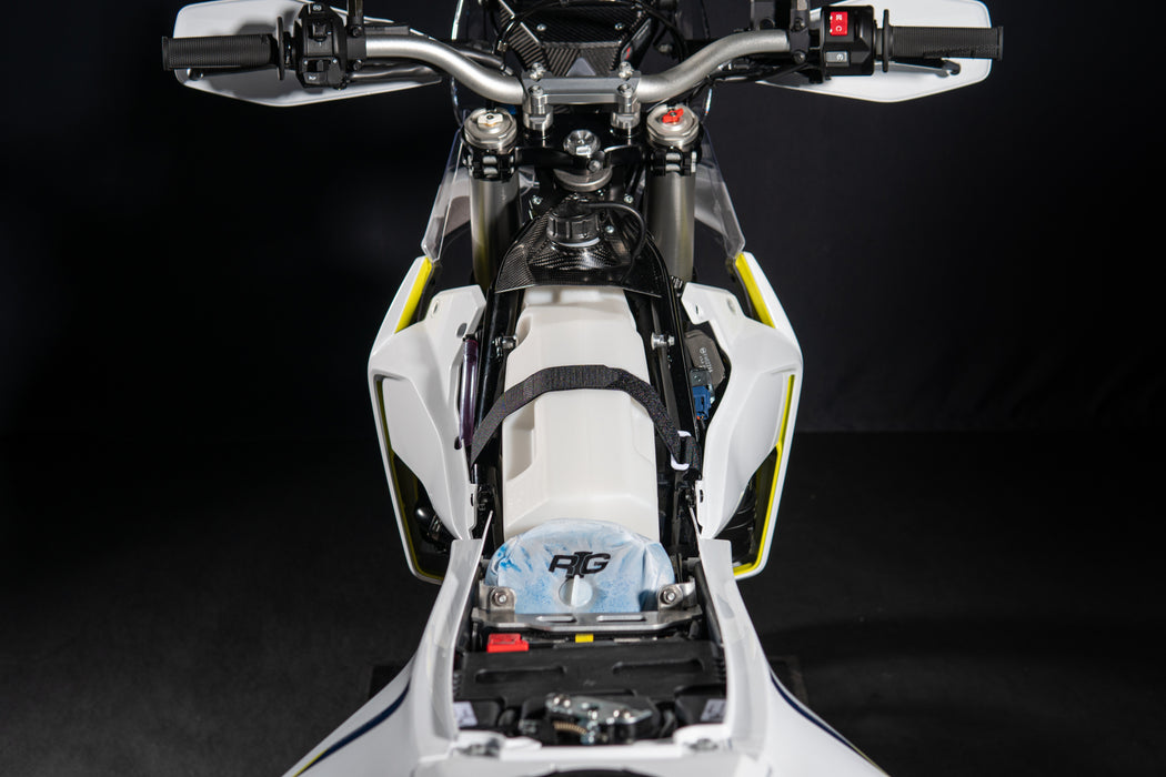 RADE-GARAGE® Kit Depósito Auxiliar 6L Husqvarna 701 2026+