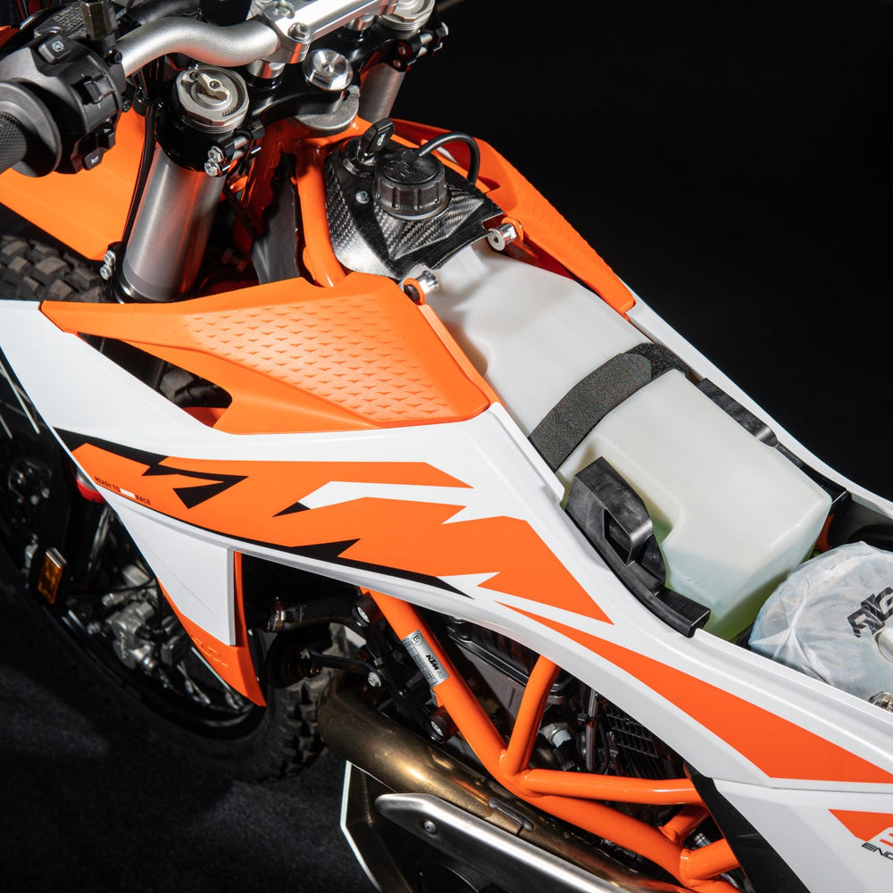 RADE-GARAGE® Kit Depósito Auxiliar 6L KTM 690 2026+